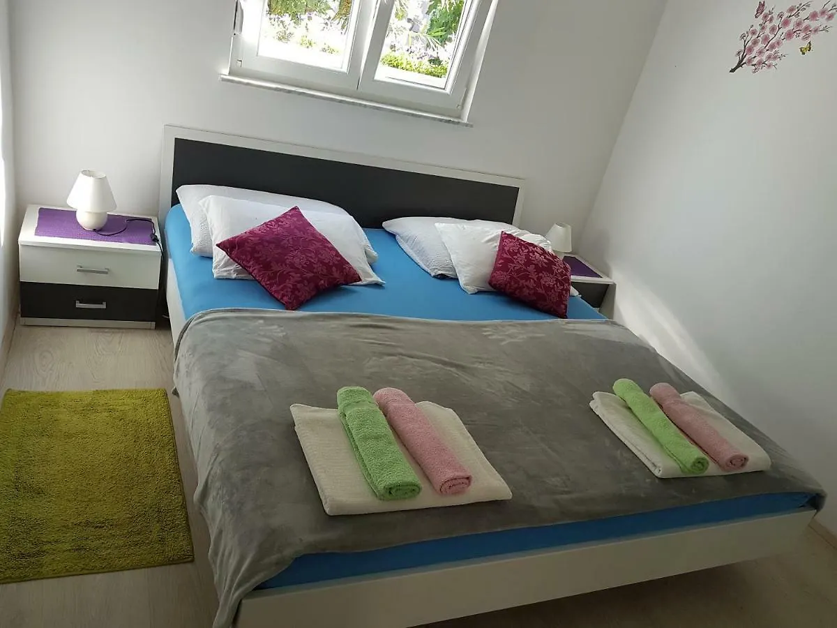 Apartment Mimosa Vir Croatia